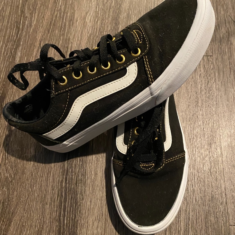 (SOLD) Old Skool Vans
